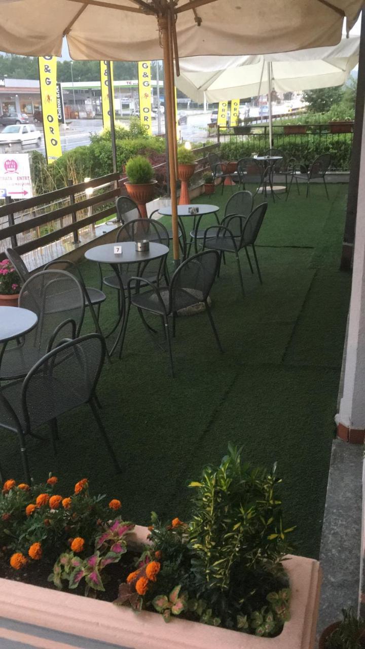 Hotel Lago Maggiore Castelletto sopra Ticino Exteriör bild