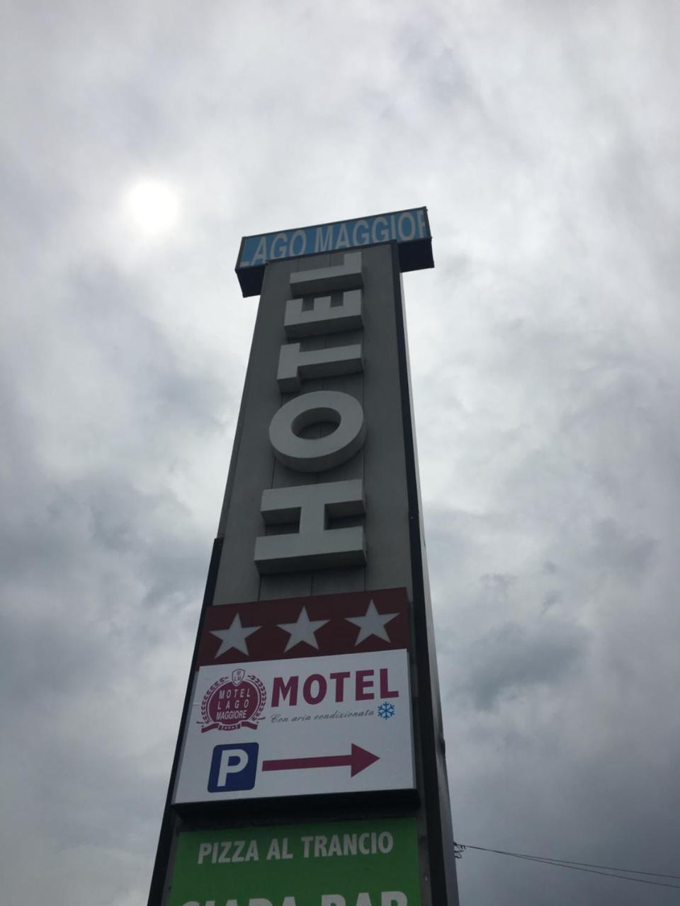 Hotel Lago Maggiore Castelletto sopra Ticino Exteriör bild