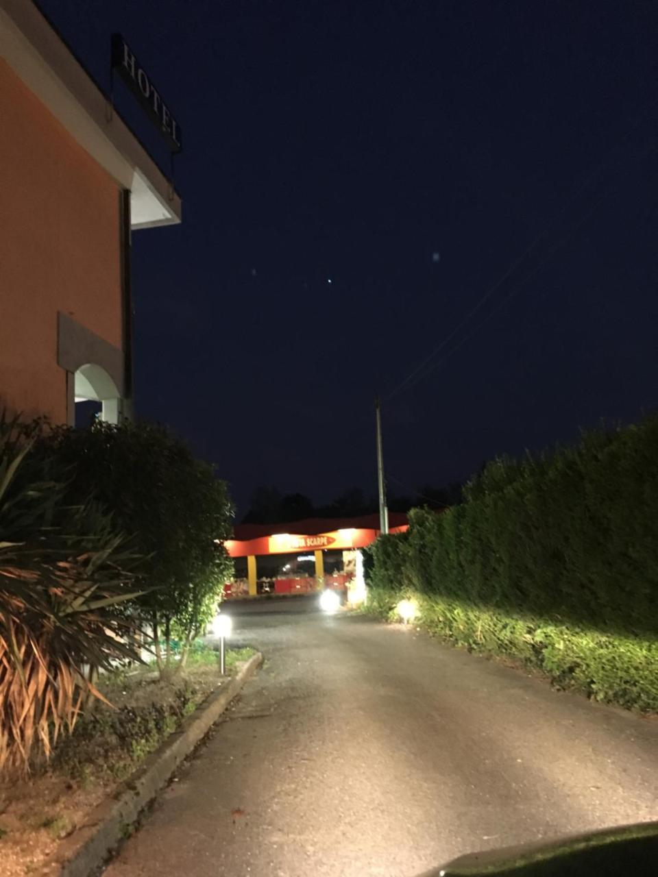 Hotel Lago Maggiore Castelletto sopra Ticino Exteriör bild